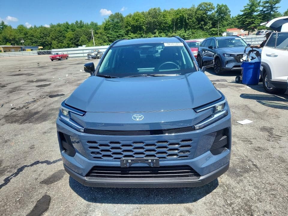 2026 TOYOTA RAV4 XLE PREMIUM 5