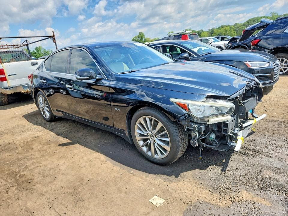 2018 INFINITI Q50 3.0T LUXE 4