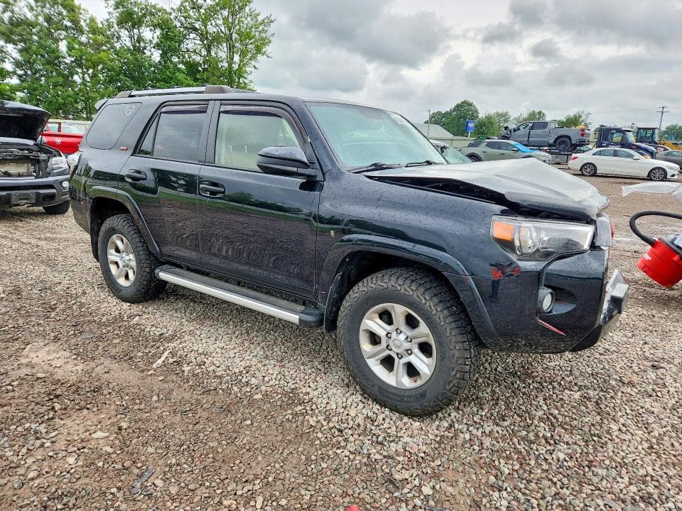 2019 TOYOTA 4RUNNER SR5 4