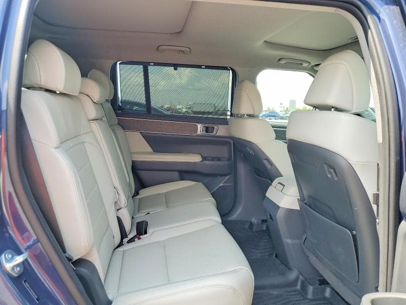 2025 HYUNDAI SANTA FE LIMITED 11
