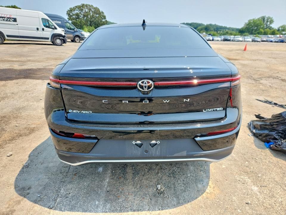 2024 TOYOTA CROWN LIMITED 6