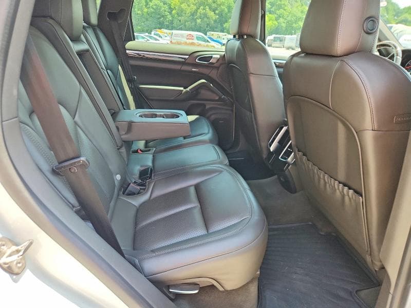 2018 PORSCHE CAYENNE 11