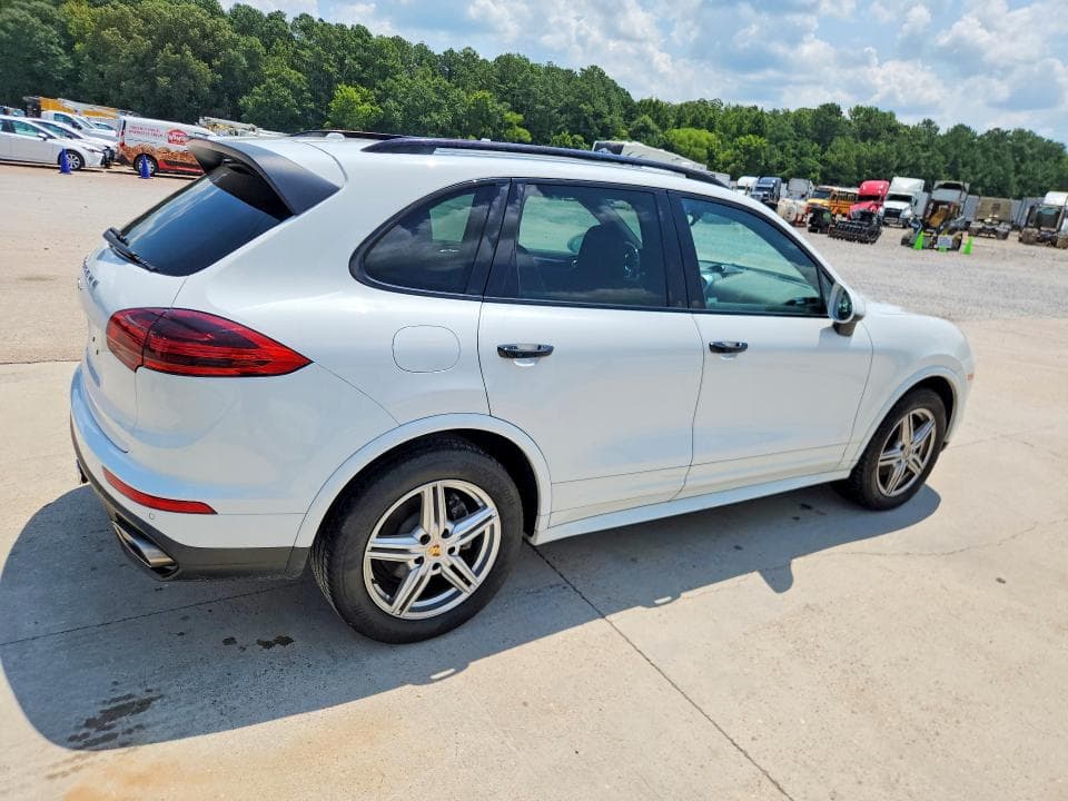 2018 PORSCHE CAYENNE 3