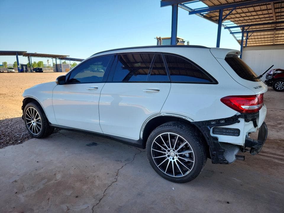 2017 MERCEDES-BENZ GLC 300 2
