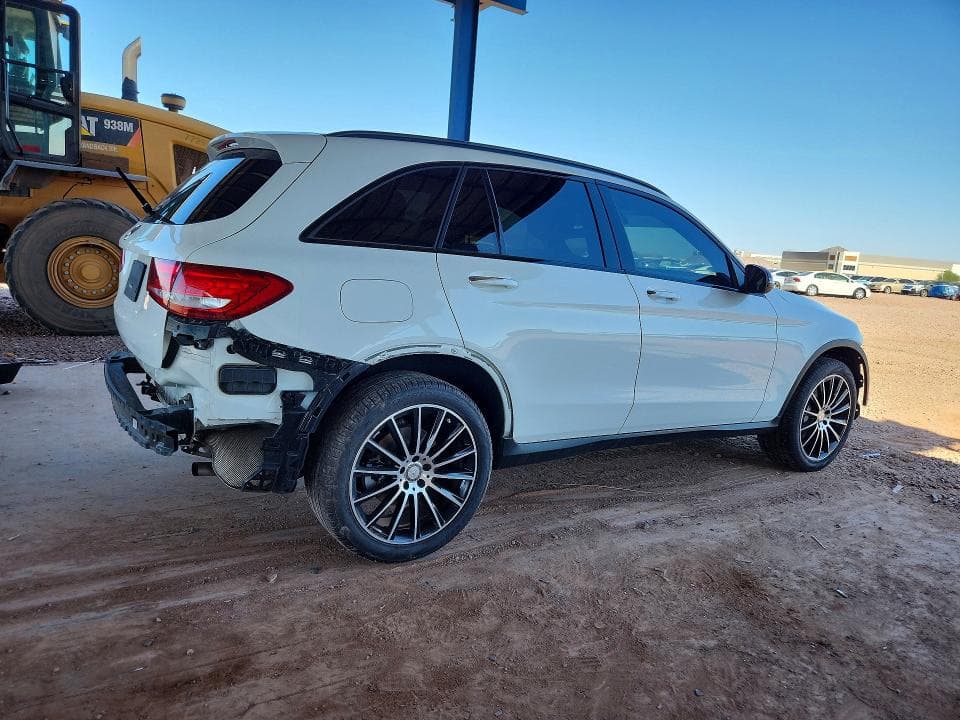 2017 MERCEDES-BENZ GLC 300 3