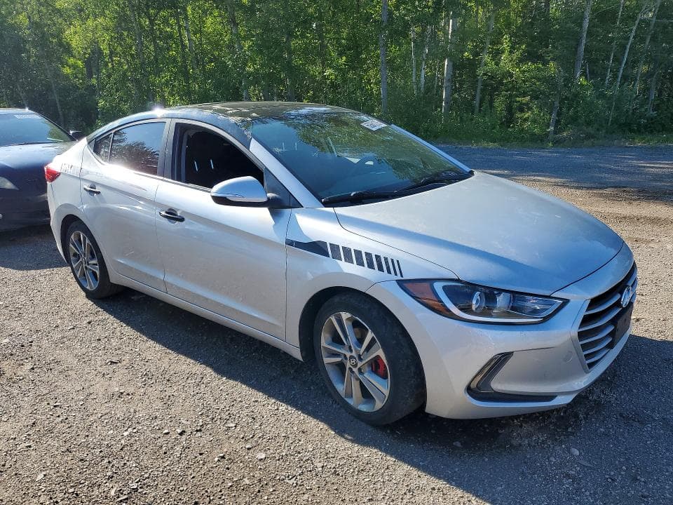 2017 HYUNDAI ELANTRA SE 4