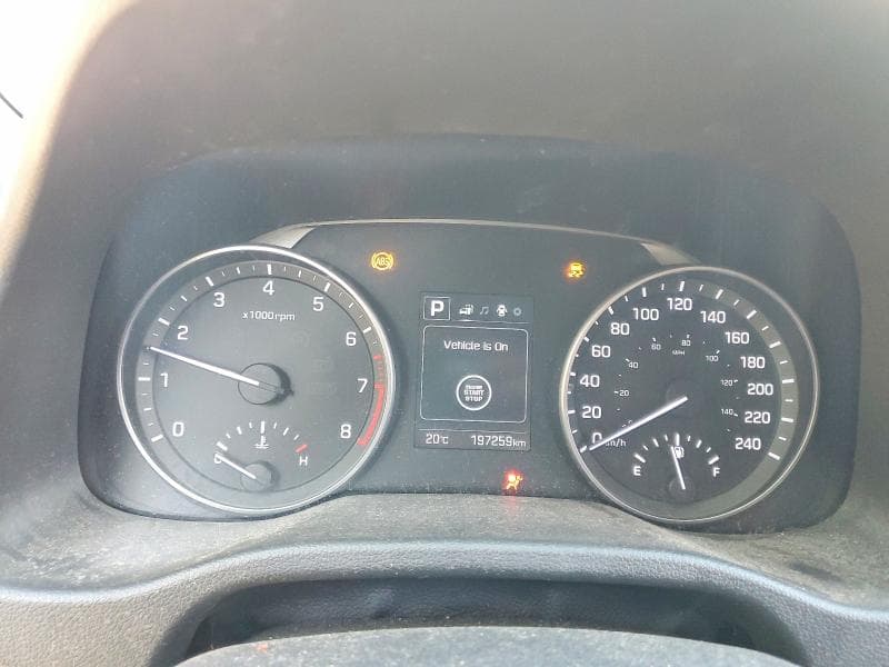 2017 HYUNDAI ELANTRA SE 9