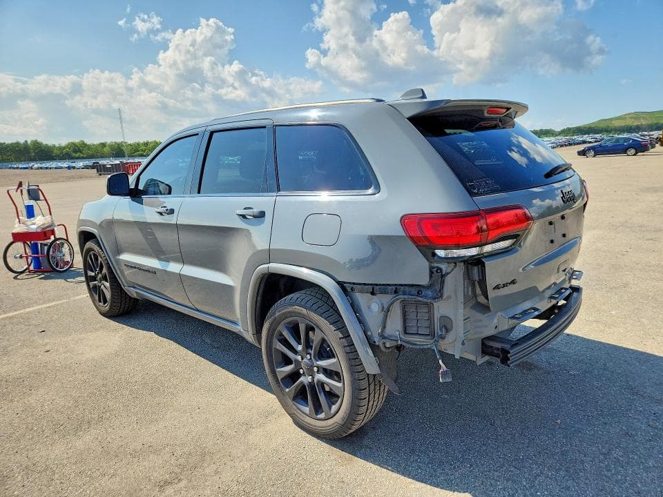 2019 JEEP GRAND CHEROKEE LAREDO 2