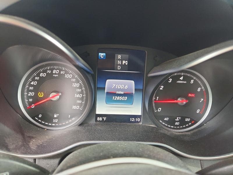2017 MERCEDES-BENZ C 300 9