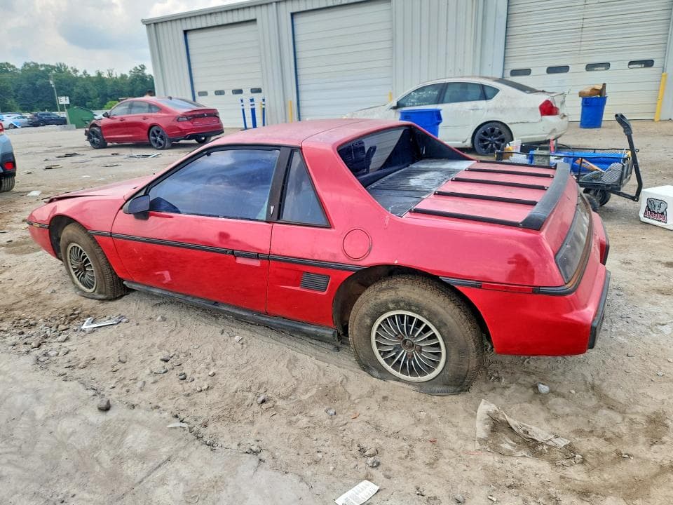 1984 PONTIAC FIERO SPORT 2
