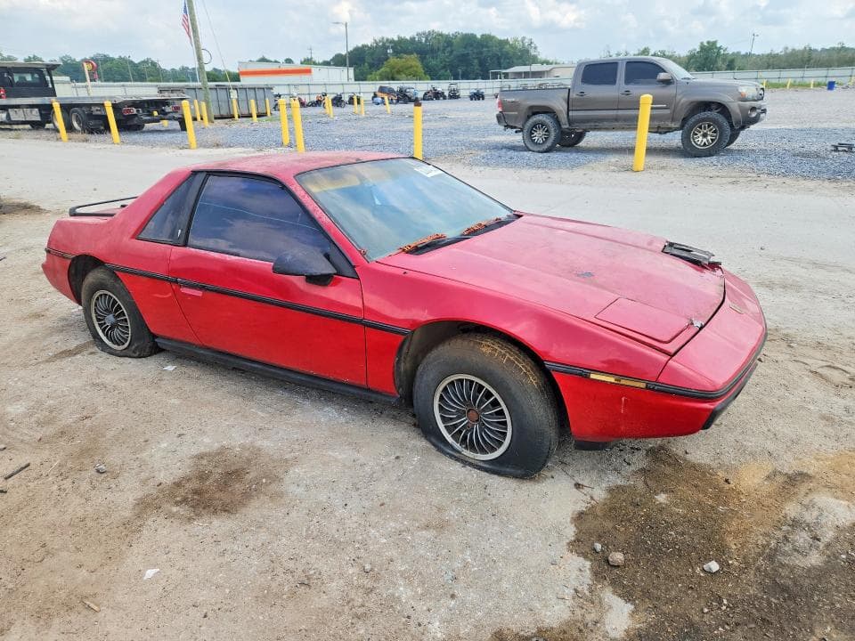 1984 PONTIAC FIERO SPORT 4