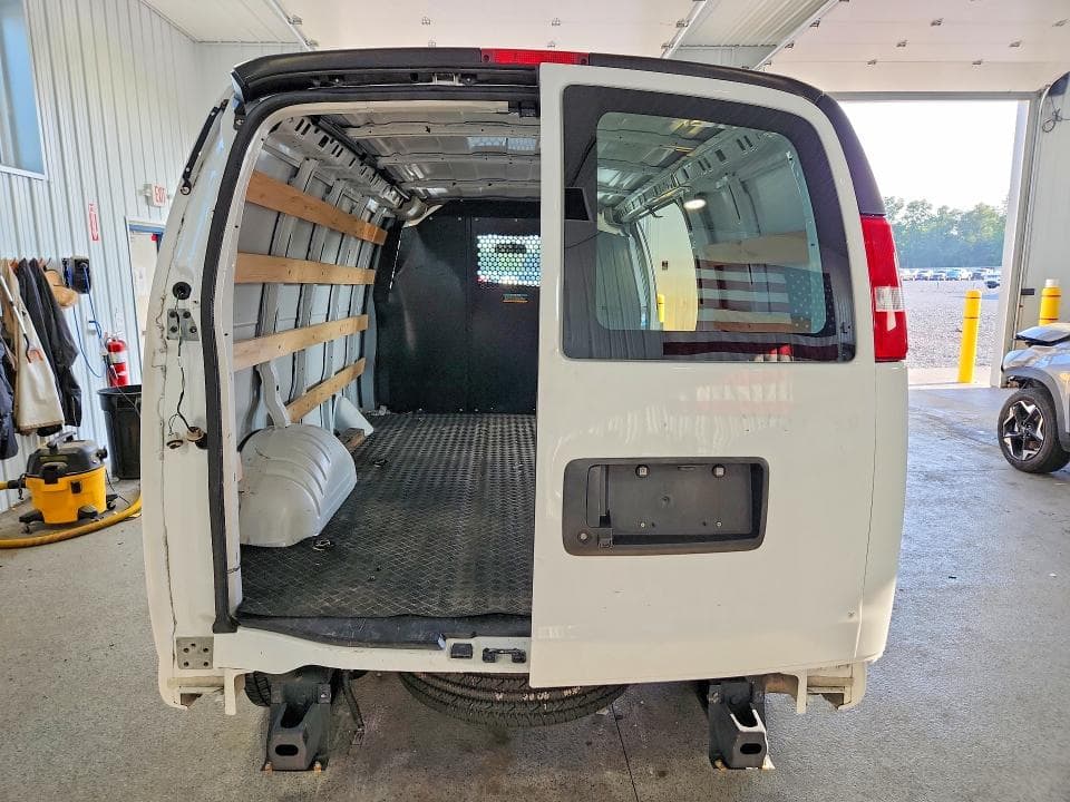 2025 CHEVROLET EXPRESS G2500 6
