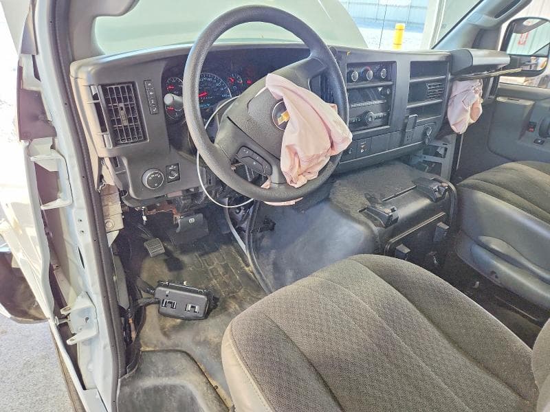 2025 CHEVROLET EXPRESS G2500 8