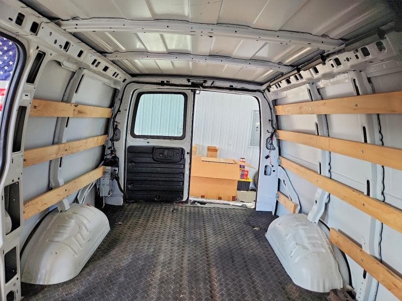 2025 CHEVROLET EXPRESS G2500 10