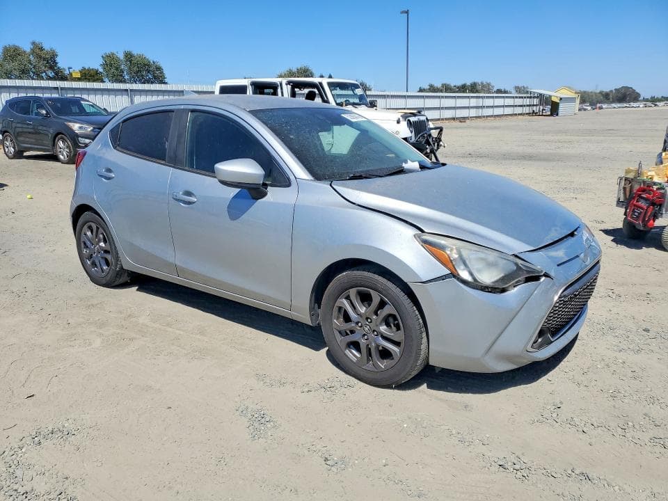 2020 TOYOTA YARIS HATCHBACK LE 4