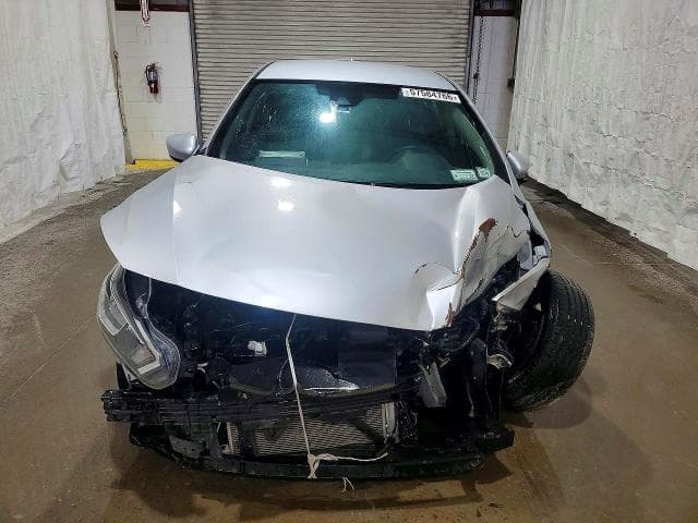 2022 NISSAN VERSA SV 5