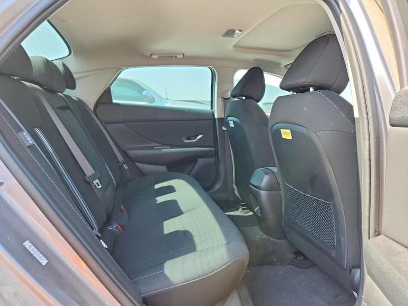 2024 HYUNDAI ELANTRA SEL 10