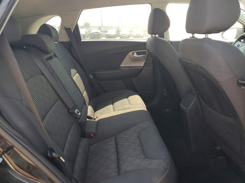 2017 KIA NIRO LX 11