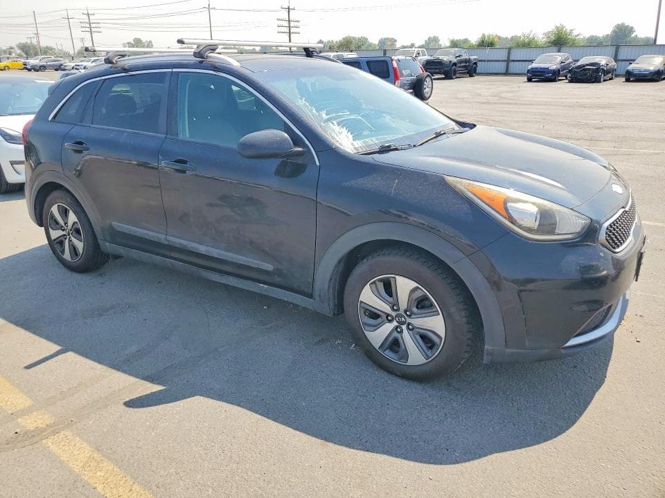 2017 KIA NIRO LX 4