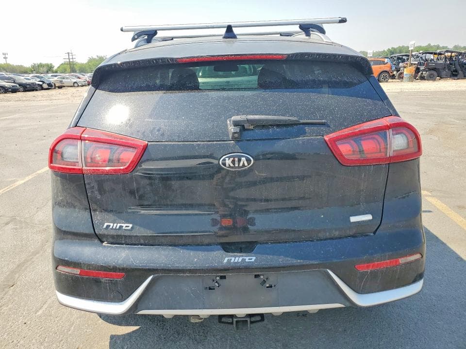 2017 KIA NIRO LX 6