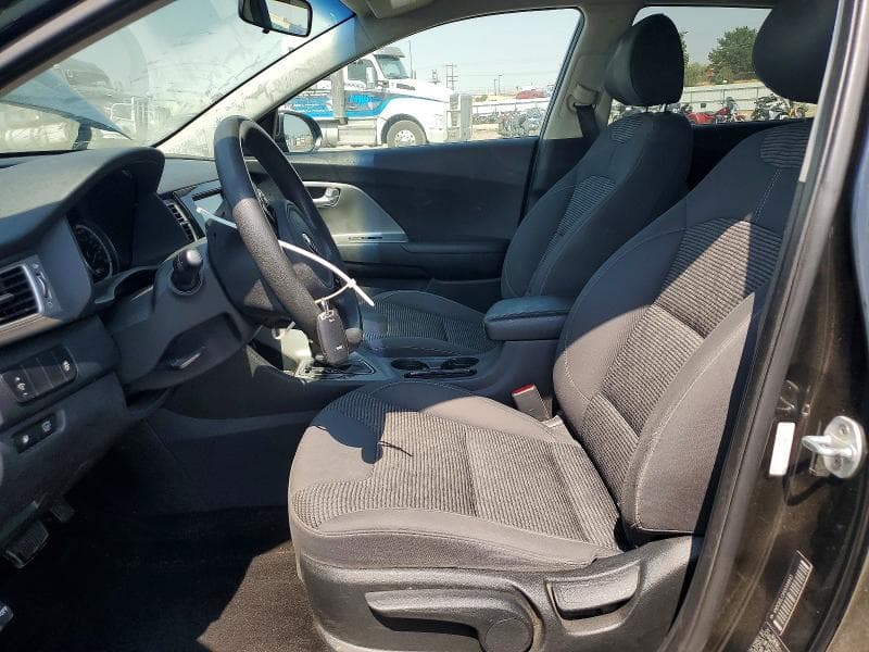 2017 KIA NIRO LX 7