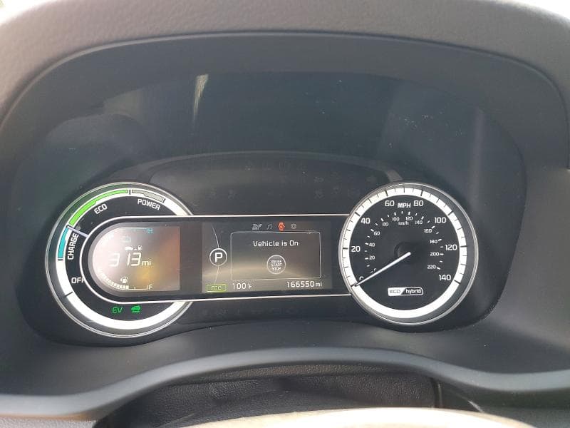 2017 KIA NIRO LX 9