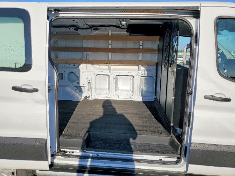 2025 FORD TRANSIT T-250 11
