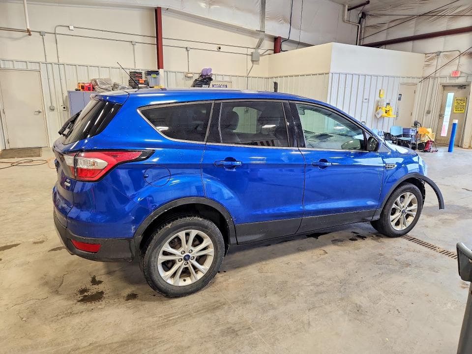 2017 FORD ESCAPE SE 3