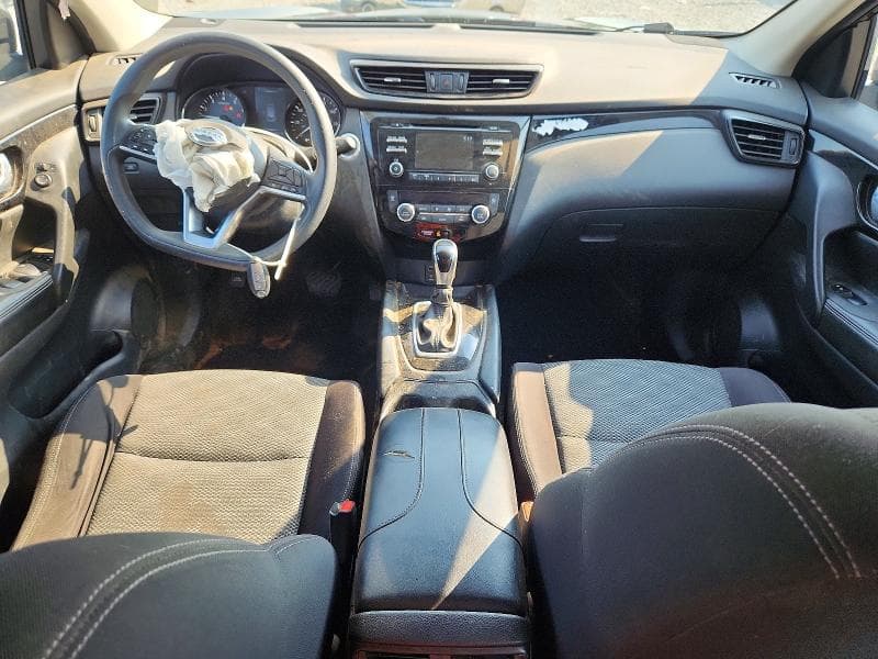 2017 NISSAN ROGUE SPORT SV 8