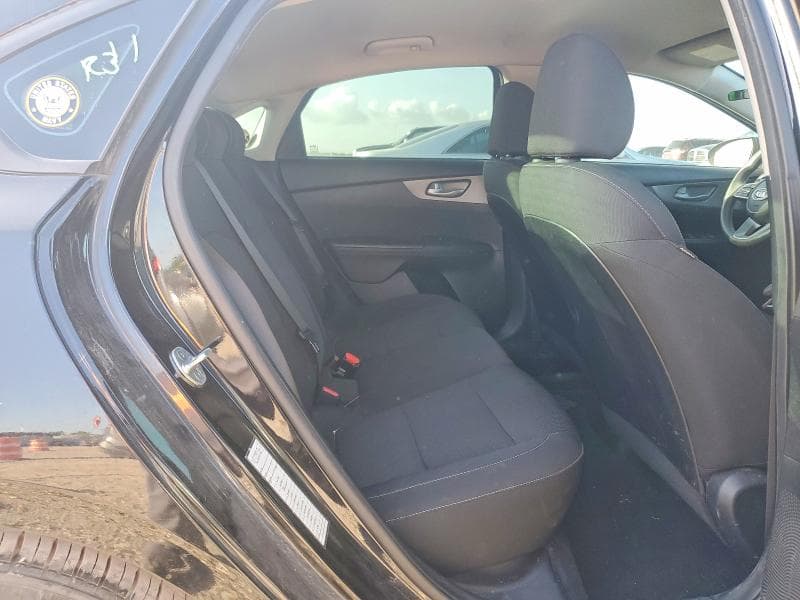 2019 KIA FORTE LXS 10