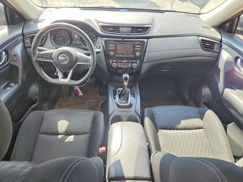 2017 NISSAN ROGUE SV 8