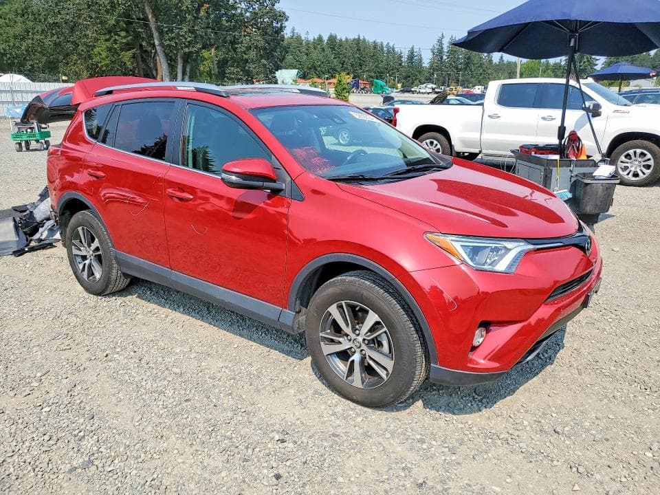 2017 TOYOTA RAV4 XLE 4