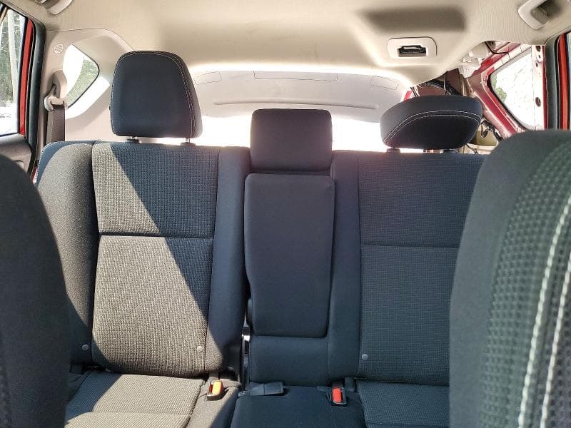 2017 TOYOTA RAV4 XLE 10
