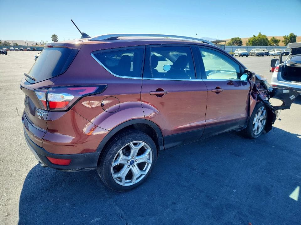 2018 FORD ESCAPE TITANIUM 3