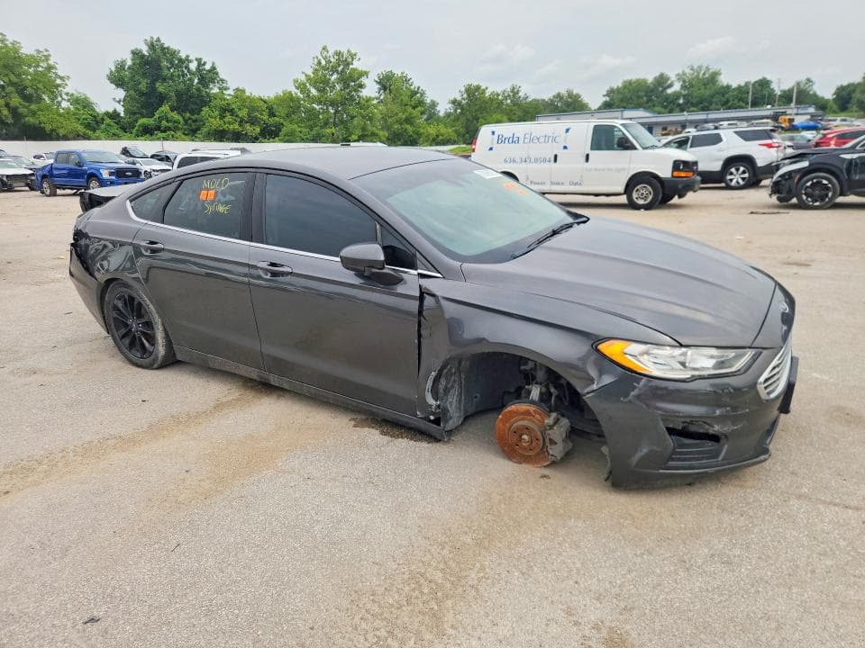 2020 FORD FUSION SE 4