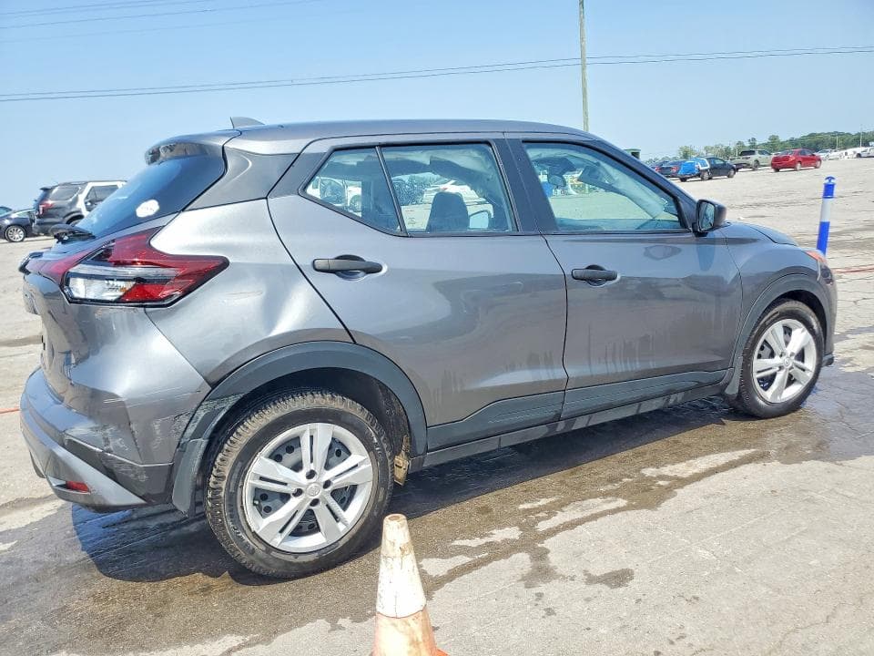 2024 NISSAN KICKS S 3