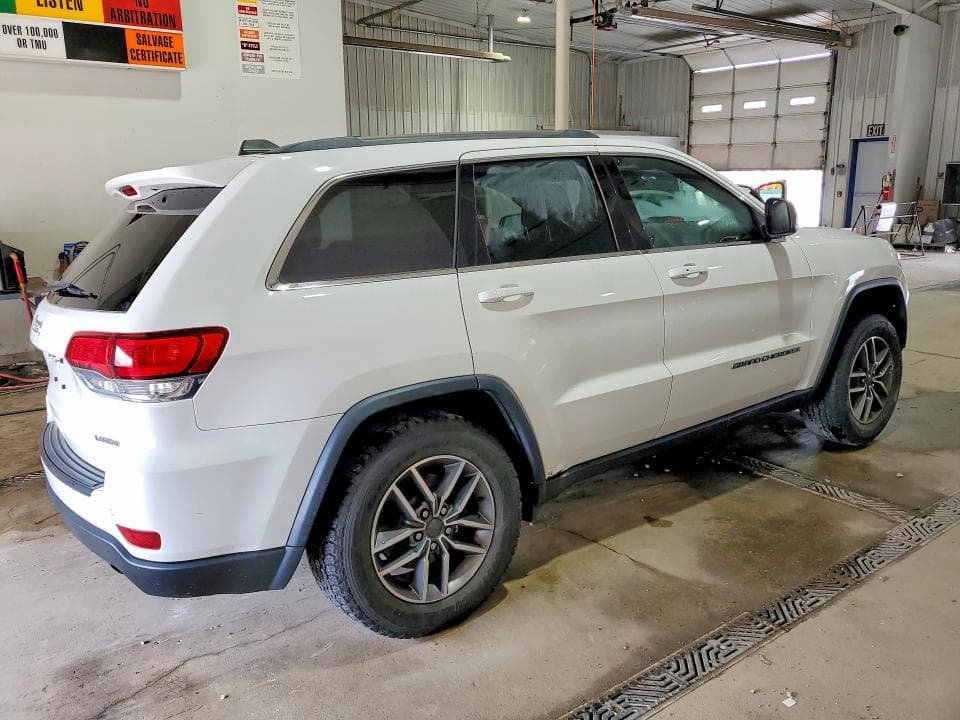 2020 JEEP GRAND CHEROKEE LAREDO 3
