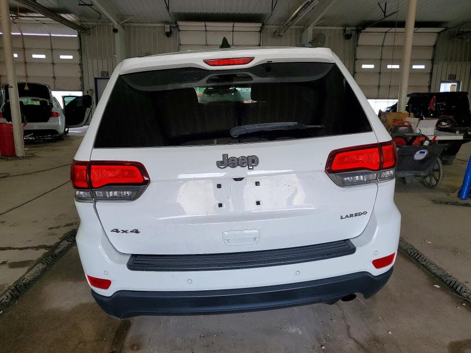 2020 JEEP GRAND CHEROKEE LAREDO 6