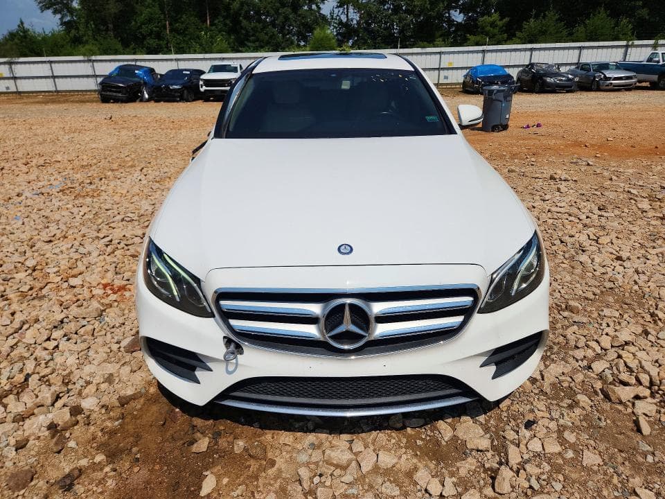 2017 MERCEDES-BENZ E 300 4MATIC 5