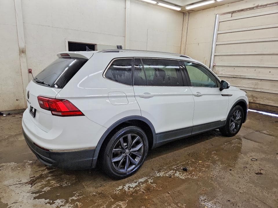 2022 VOLKSWAGEN TIGUAN SE 3