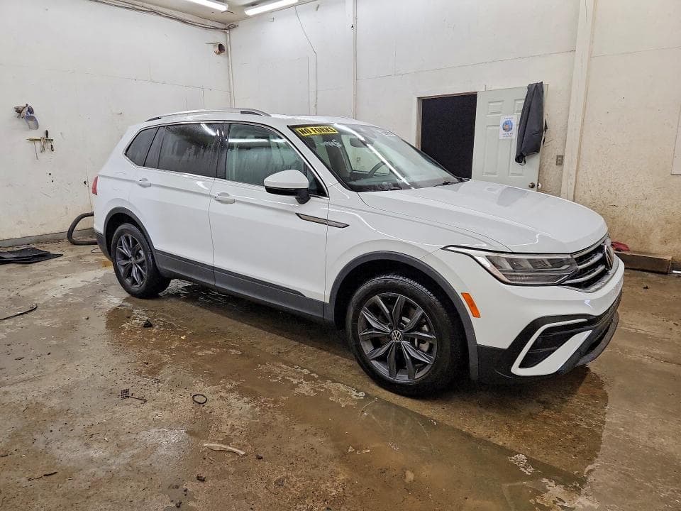 2022 VOLKSWAGEN TIGUAN SE 4