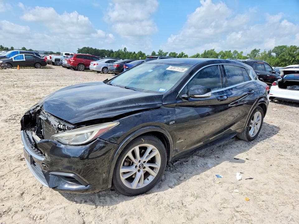 2018 INFINITI QX30 PURE - 1