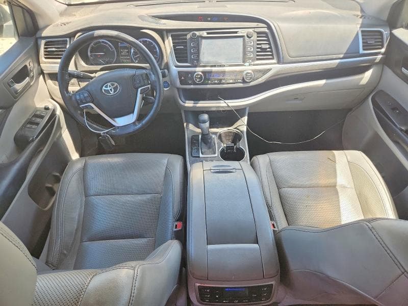 2017 TOYOTA HIGHLANDER HYBRID LIMITED PLATINUM 8