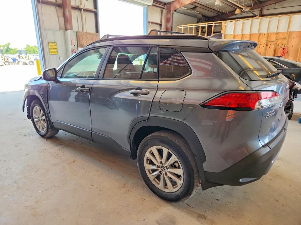 2024 TOYOTA COROLLA CROSS LE 2