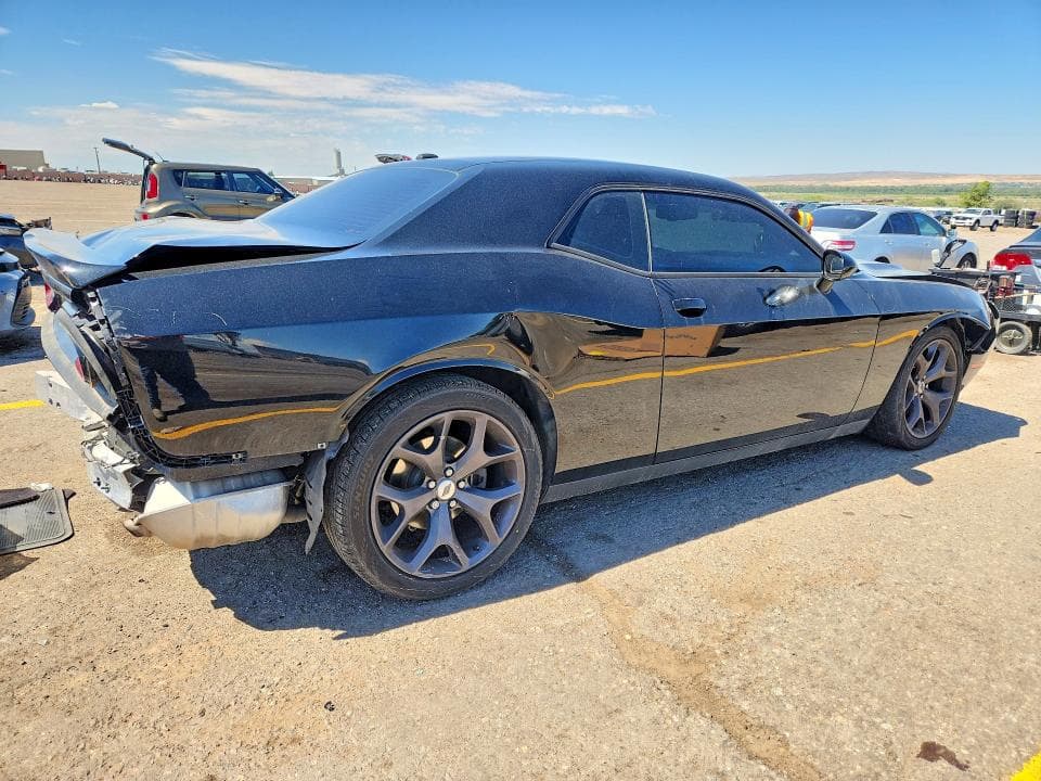 2017 DODGE CHALLENGER SXT 3