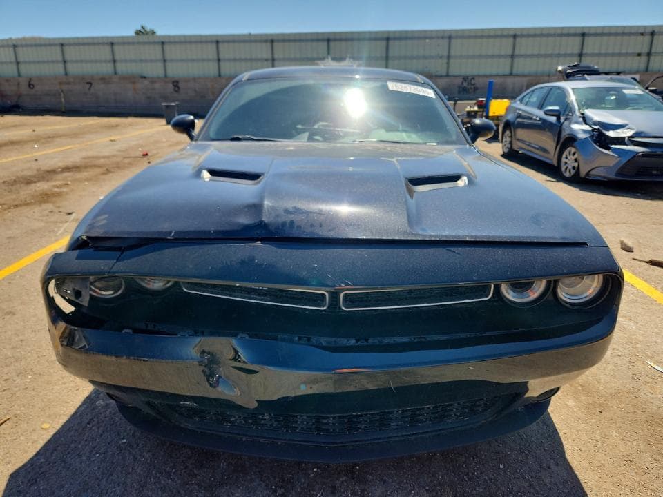 2017 DODGE CHALLENGER SXT 5