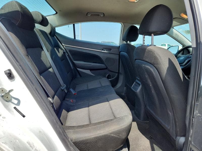 2018 HYUNDAI ELANTRA SEL 10