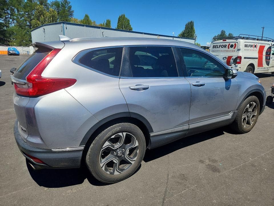 2018 HONDA CR-V TOURING 3