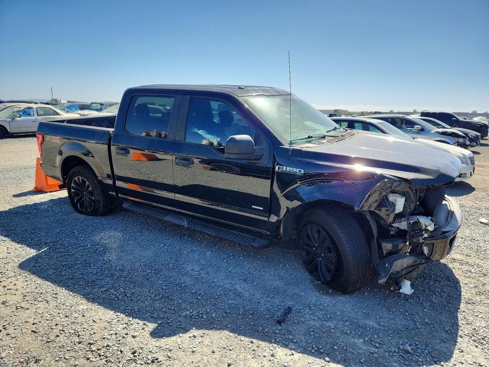 2017 FORD F150 SUPERCREW 4