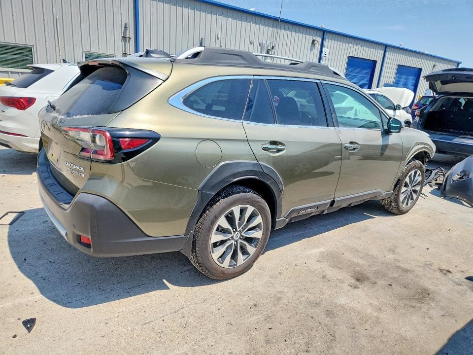 2025 SUBARU OUTBACK TOURING 3